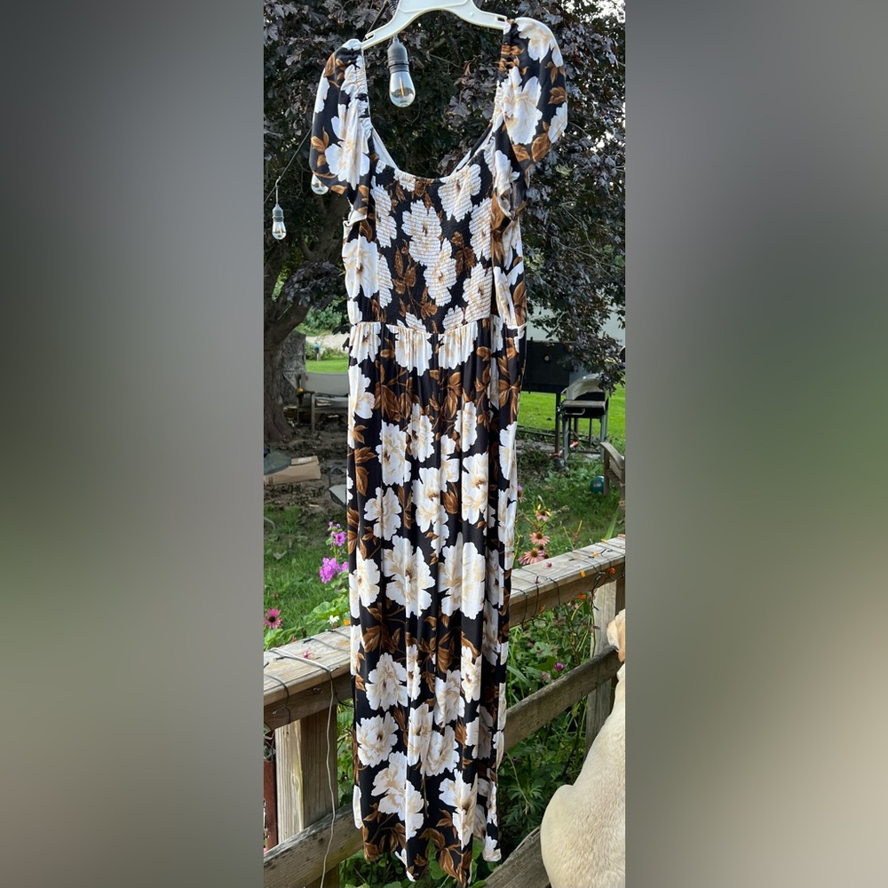 Old Navy Floral Flutter Sleeve Black Brown Floral Romper Jumpsuit Size L - Picture 4 of 9